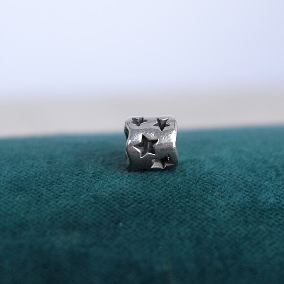 Pandora Star Barrel Spacer Bead Seeing Stars 790348 Authentic Marked Sterling - Picture 1 of 5